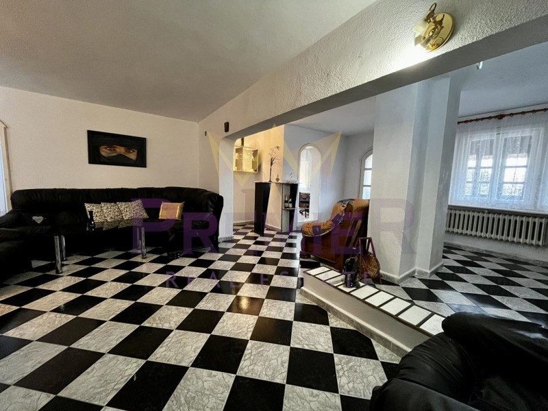 Продава КЪЩА, с. Овчарово, област Добрич, снимка 17 - Къщи - 53009051