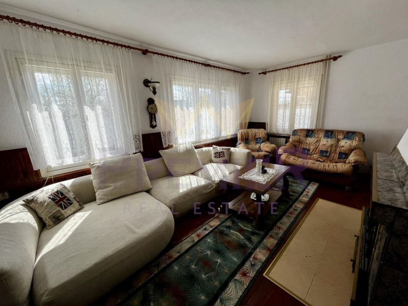 Продава КЪЩА, с. Овчарово, област Добрич, снимка 16 - Къщи - 53009051