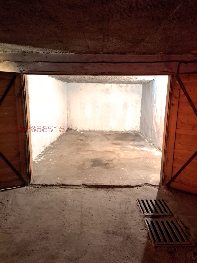 De vânzare  2 dormitoare Sofia , Geo Milev , 145 mp | 18386350 - imagine [17]