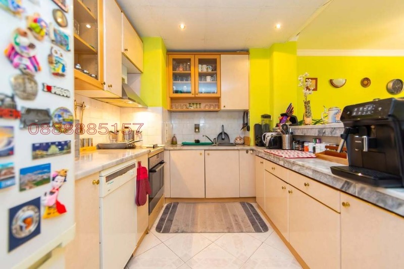 Продава 3-СТАЕН, гр. София, Гео Милев, снимка 2 - Апартаменти - 52597331