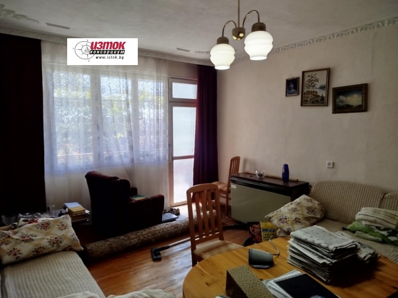 Продава  3-стаен област Пловдив , гр. Карлово , 110 кв.м | 87004078 - изображение [2]