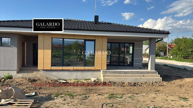 Продава КЪЩА, с. Оризари, област Пловдив, снимка 3 - Къщи - 53258550