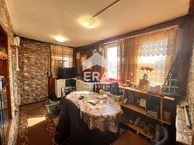 Продава ВИЛА, гр. Русе, в.з. Русофили, снимка 2 - Вили - 53973860