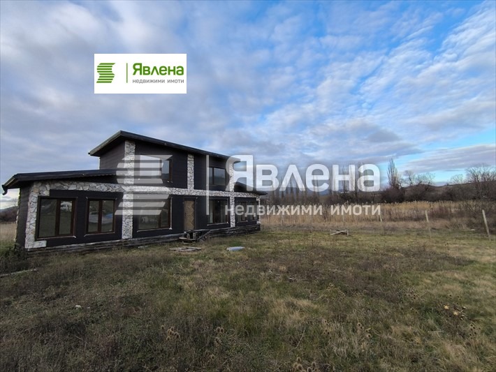 Продава КЪЩА, гр. София, с. Мърчаево