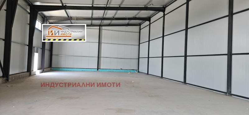 Na prodej  Úložný prostor Plovdiv , Industrialna zona - Sever , 1200 m2 | 98121135 - obraz [5]