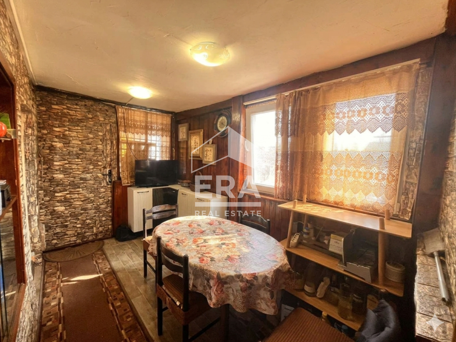 Продава ВИЛА, гр. Русе, в.з. Русофили, снимка 2 - Вили - 53973860