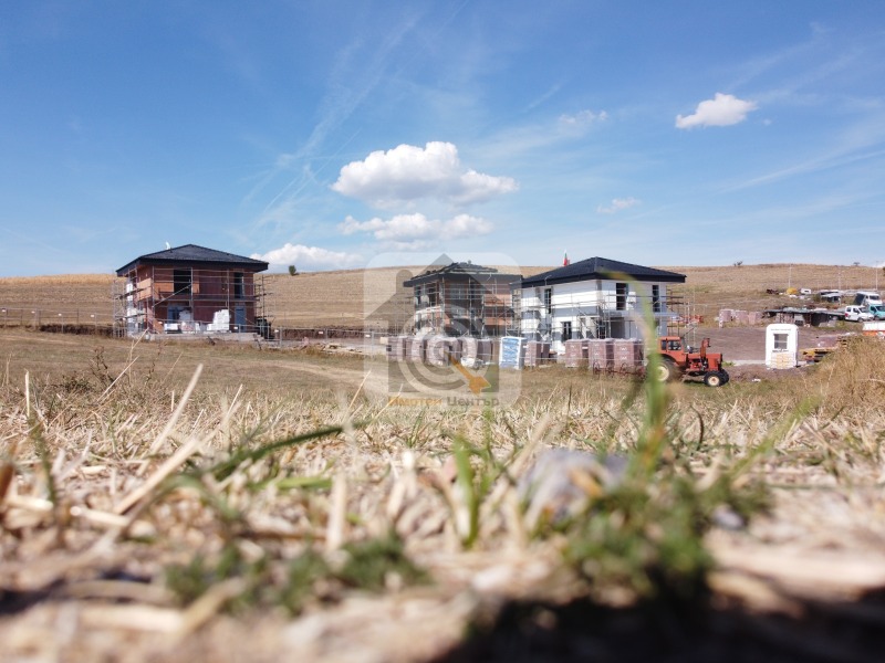 Продава КЪЩА, гр. Перник, Байкушева махала, снимка 2 - Къщи - 52064520