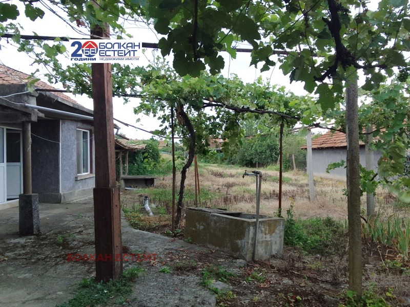 Продава КЪЩА, с. Козаревец, област Велико Търново, снимка 7 - Къщи - 55442153