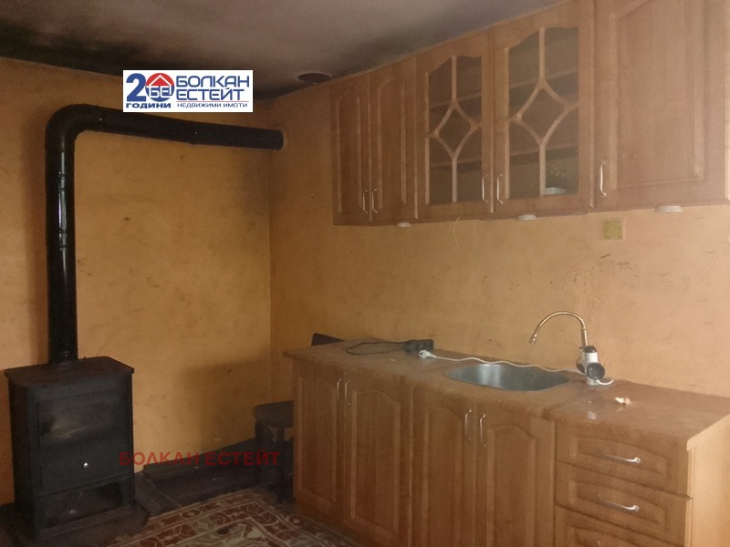 Продава КЪЩА, с. Козаревец, област Велико Търново, снимка 9 - Къщи - 55442153
