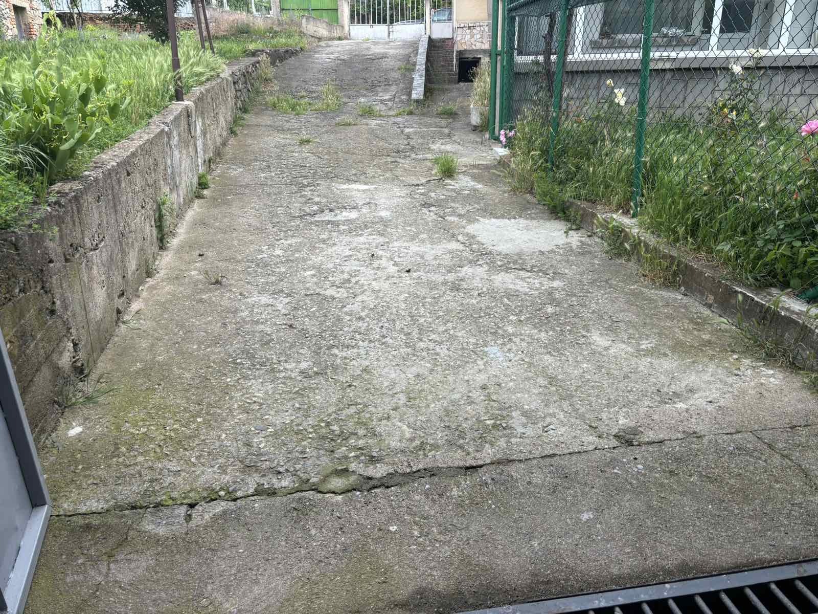 Продава ГАРАЖ, ПАРКОМЯСТО, гр. Карлово, област Пловдив, снимка 6 - Гаражи и паркоместа - 54913308