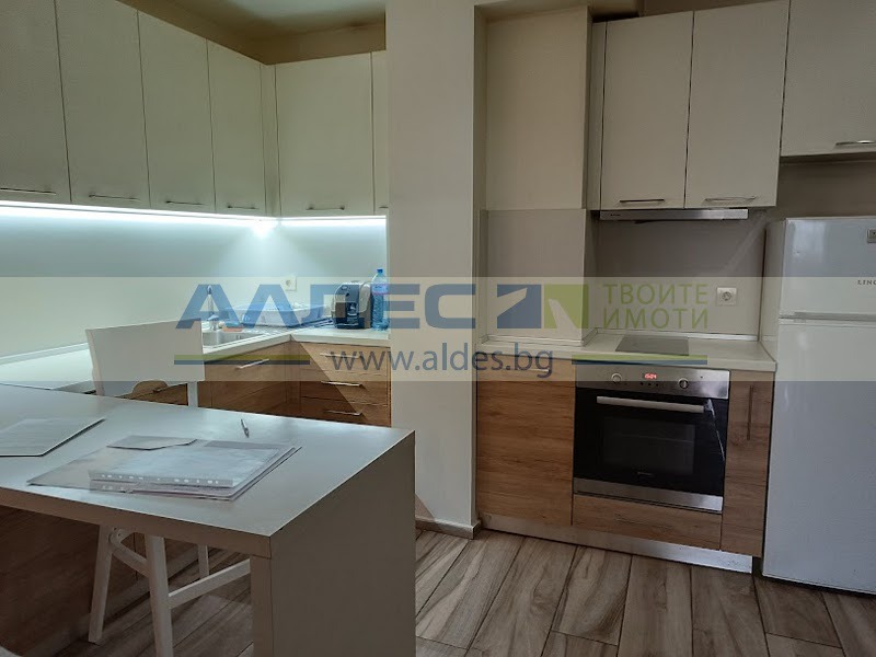 Продава 3-СТАЕН, гр. София, Център, снимка 2 - Апартаменти - 53086667