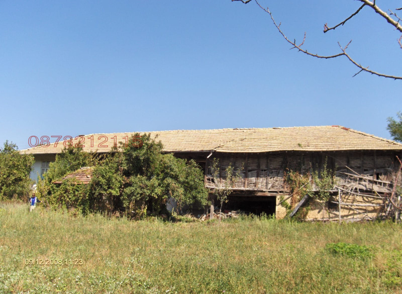 Продава КЪЩА, с. Осенец, област Разград