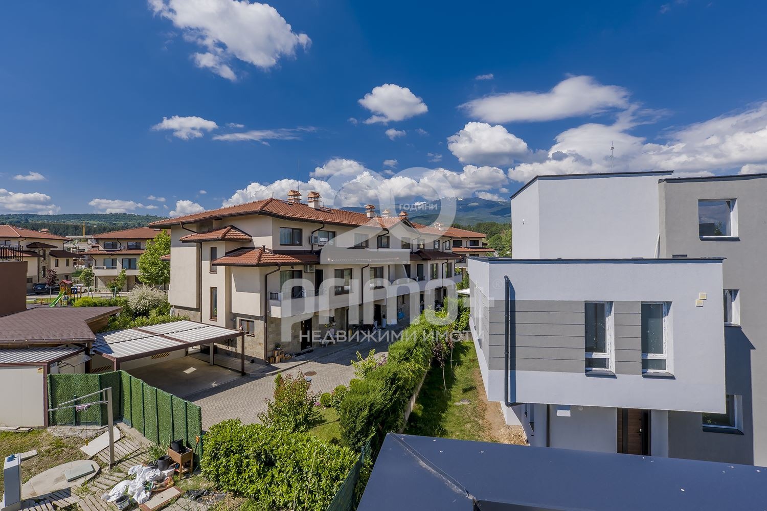 Продава КЪЩА, гр. София, м-т Детски град