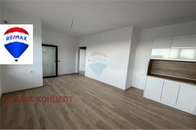 Продажба на тристайни апартаменти в град Шумен — страница 10 - изображение 1 