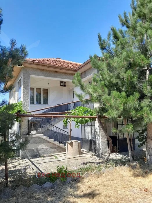 Продава КЪЩА, с. Православен, област Пловдив, снимка 5 - Къщи - 53201644