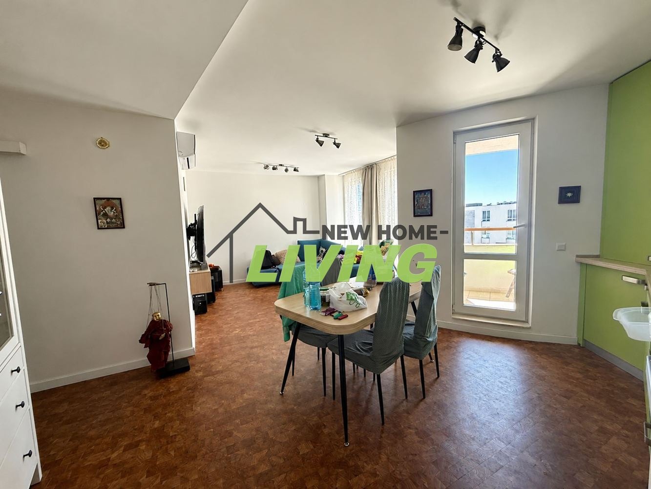 Продава 3-СТАЕН, гр. Бургас, Сарафово, снимка 2 - Апартаменти - 54869776