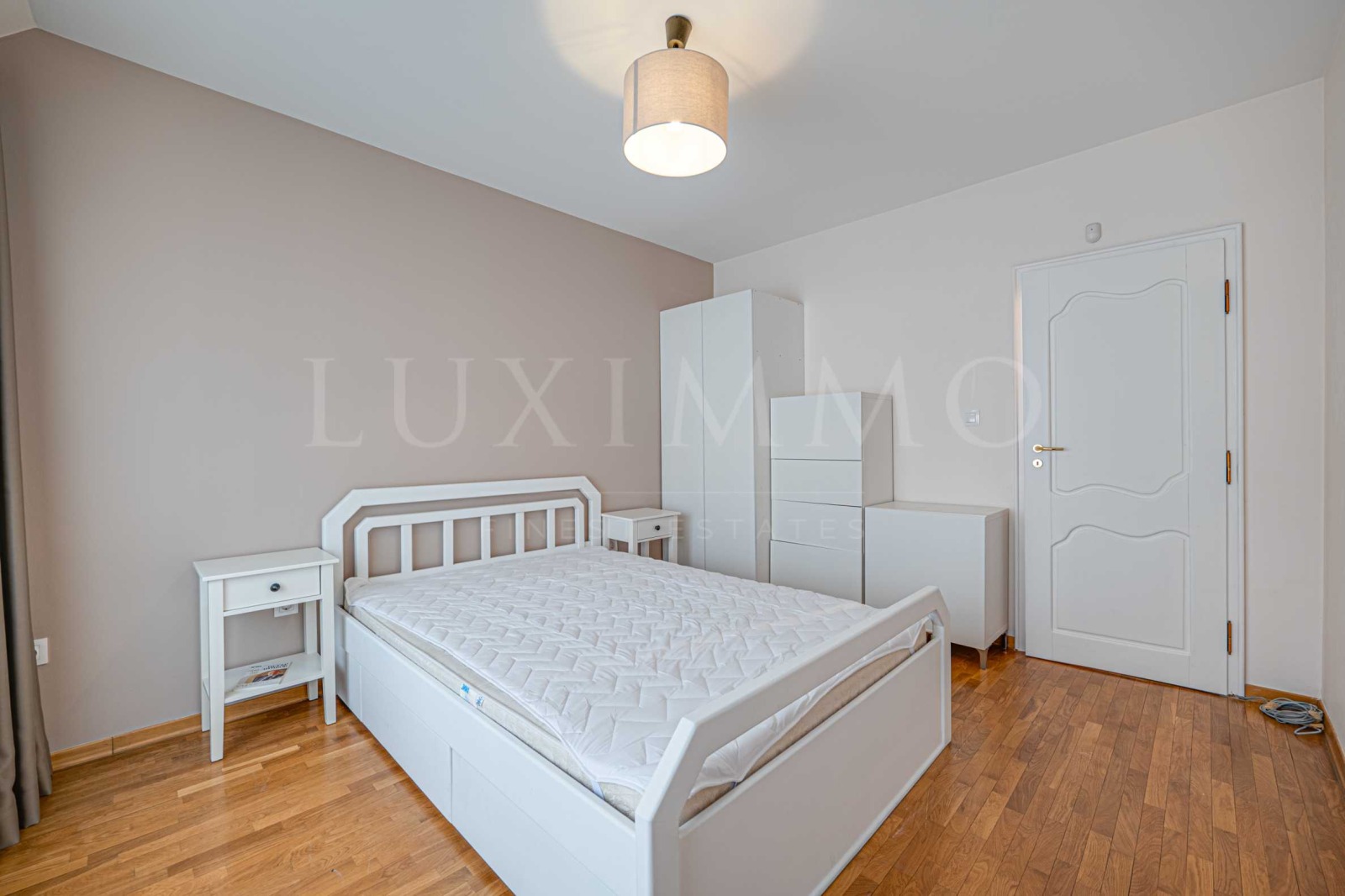 Продава 3-СТАЕН, гр. София, Център, снимка 13 - Апартаменти - 55709071