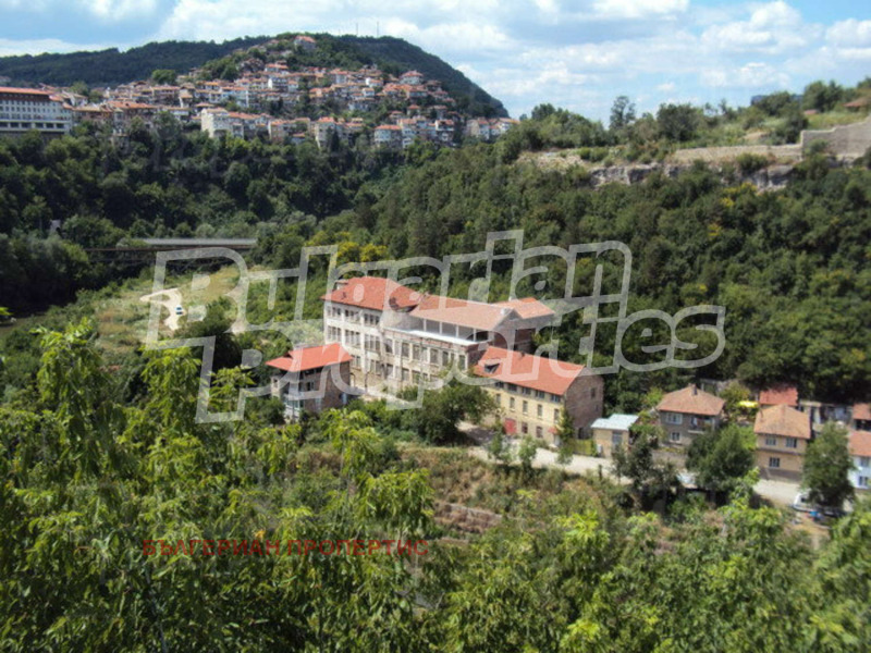Продава ПАРЦЕЛ в град Велико Търново, Асенов - 2160 кв.м / 129 600 € » 253 475.57 лв., БЪЛГЕРИАН ПРОПЕРТИС