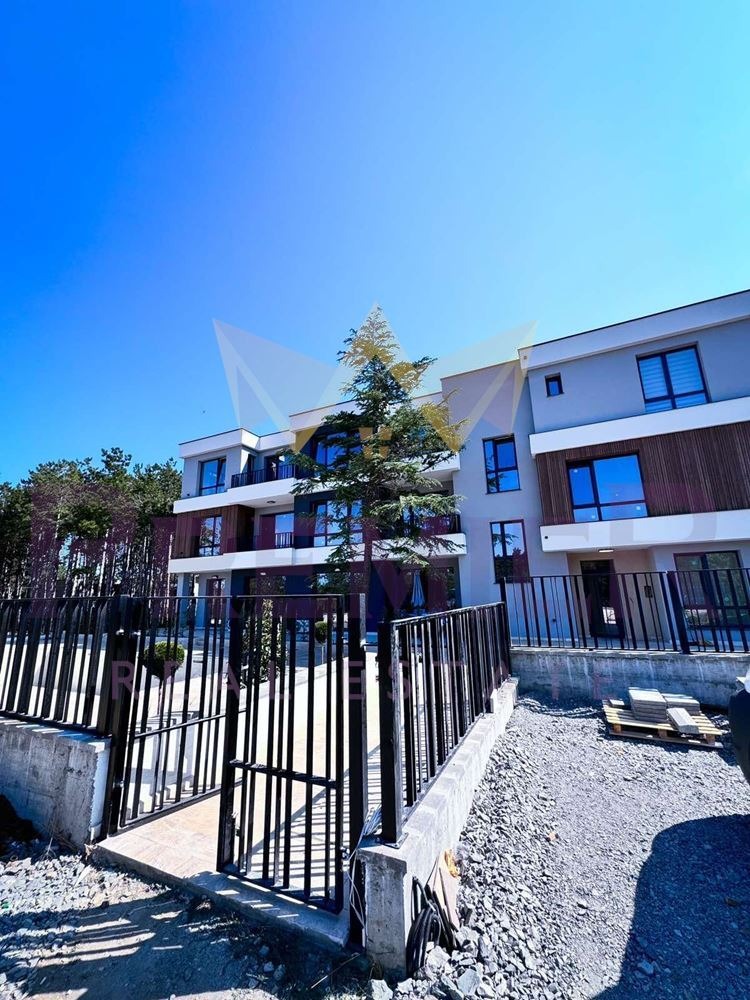 Продава 3-СТАЕН, гр. Царево, област Бургас, снимка 2 - Апартаменти - 51531707