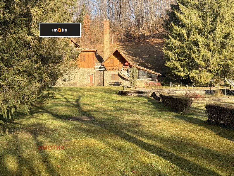 Продава КЪЩА, гр. Априлци, област Ловеч, снимка 2 - Къщи - 52723453