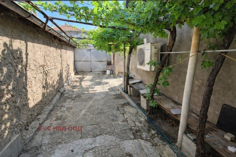 Продава КЪЩА, гр. Съединение, област Пловдив, снимка 4 - Къщи - 53103421
