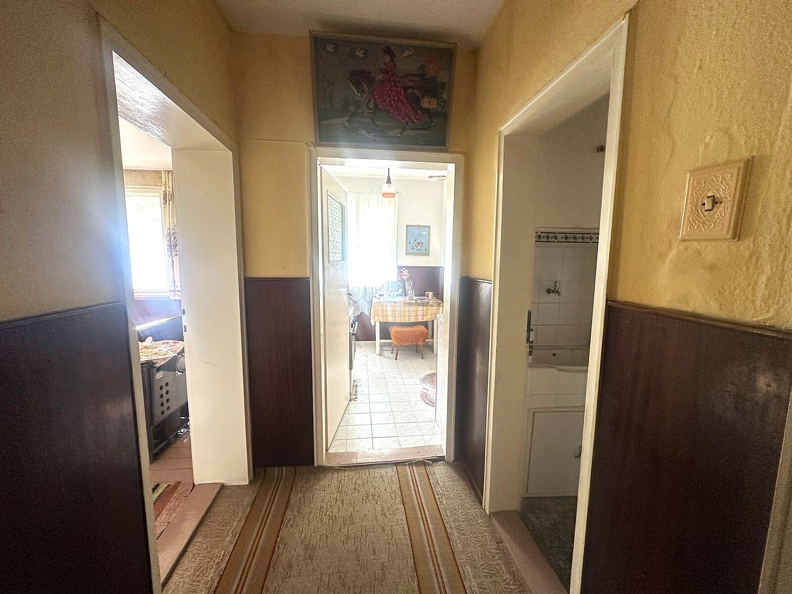 Продава ЕТАЖ ОТ КЪЩА, гр. Шумен, Добруджански, снимка 5 - Етаж от къща - 55649304