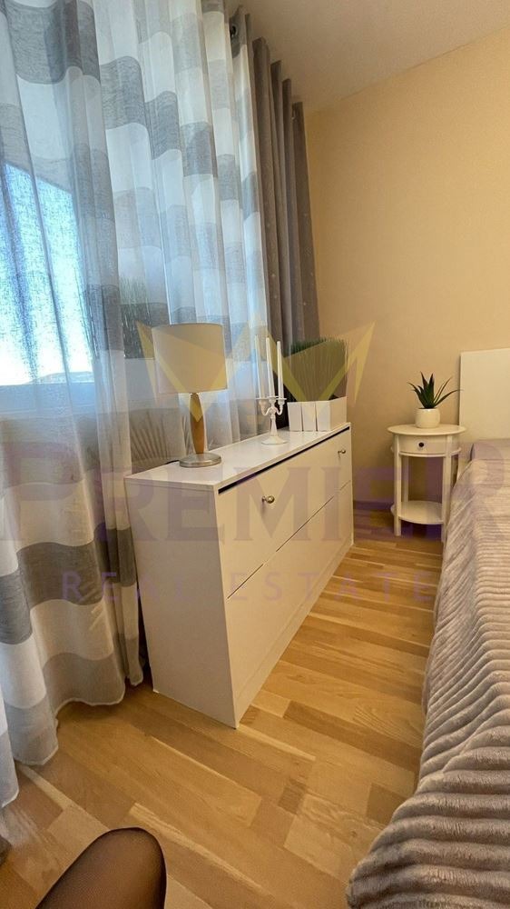 Na sprzedaż  1 sypialnia Sofia , Malinowa dolina , 73 mkw | 88096497 - obraz [5]