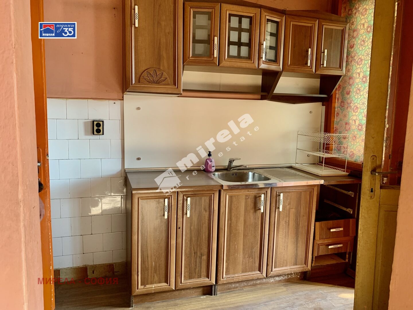 Продава КЪЩА, гр. София, Враждебна, снимка 6 - Къщи - 55204013