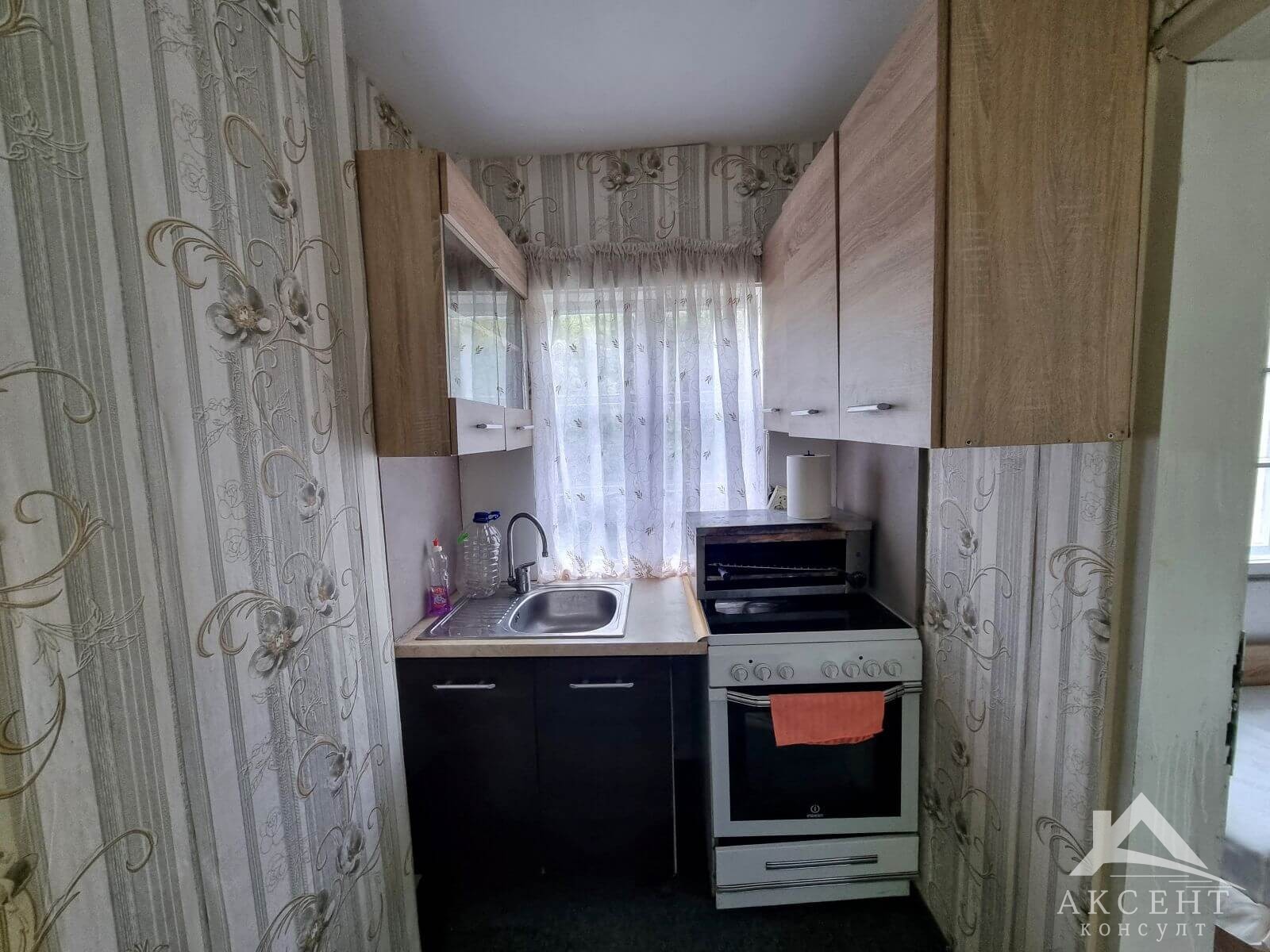 Продава КЪЩА, с. Слаковци, област Перник, снимка 10 - Къщи - 56626350