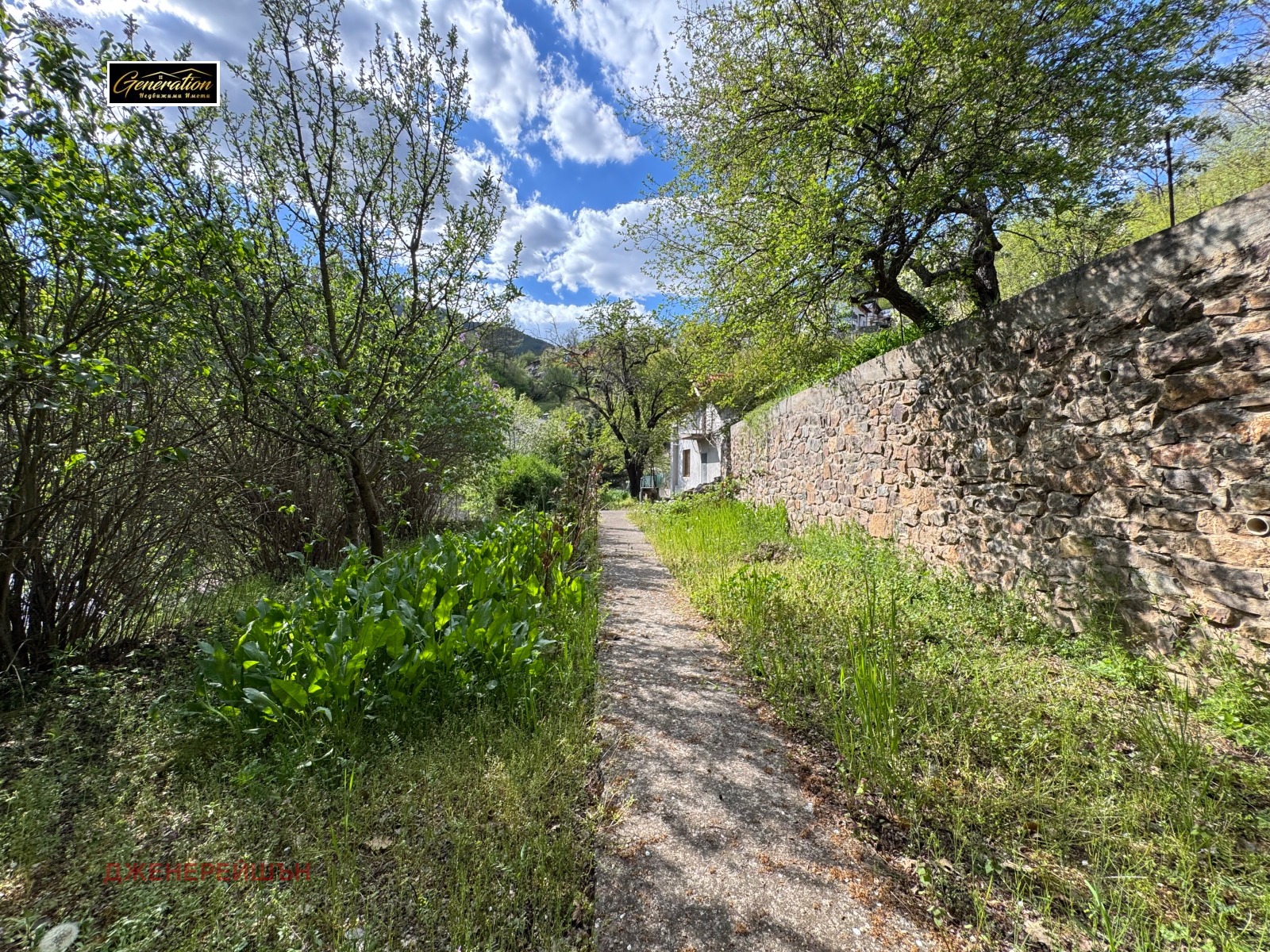 Продава ВИЛА, с. Реброво, област София област, снимка 10 - Вили - 54113696