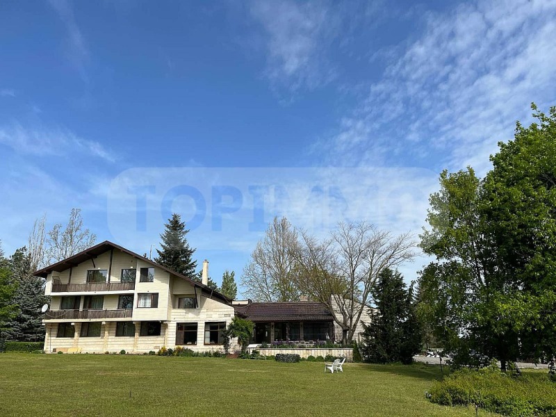 Продава КЪЩА в област Добрич, с. Крушари - 820 кв.м / 715 800 € » 1 399 983.11 лв., ТОПИММО