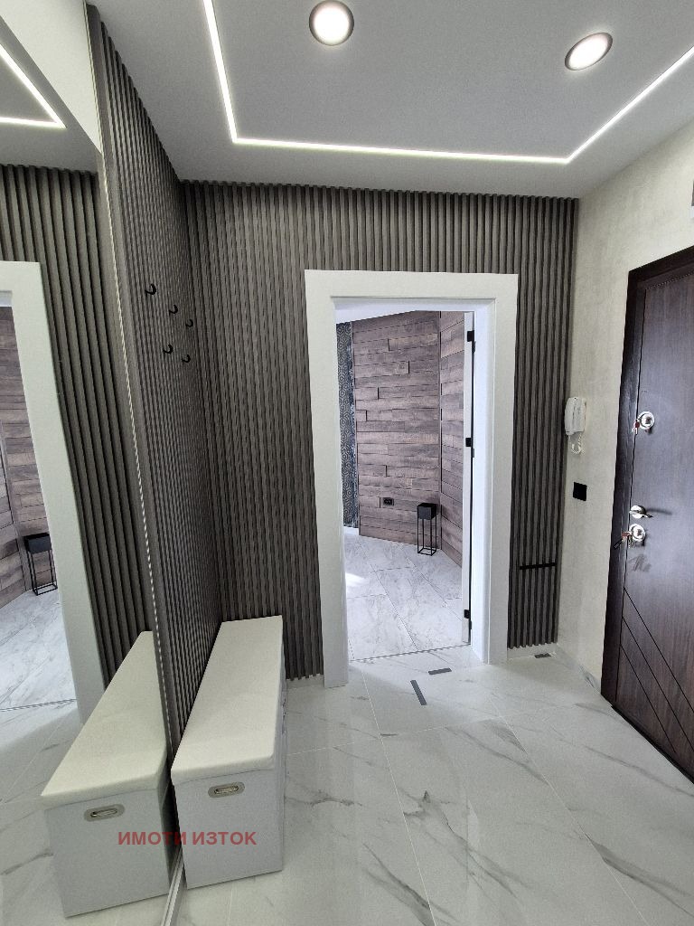Продава  2-стаен град Перник , Изток , 81 кв.м | 93805855 - изображение [16]