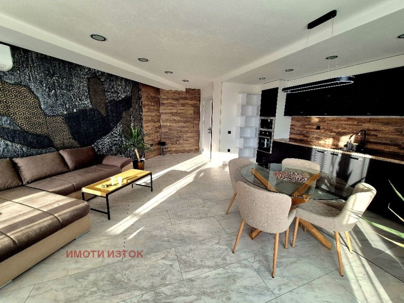 Продава  2-стаен град Перник , Изток , 81 кв.м | 93805855