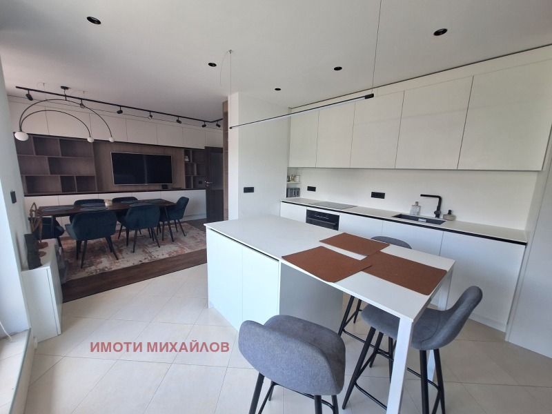Eladó  2 hálószobás Sofia , Vitosa , 108 négyzetméter | 95820131