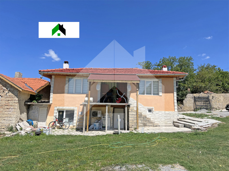 Продава КЪЩА, гр. Нови пазар, област Шумен, снимка 1 - Къщи - 46861155