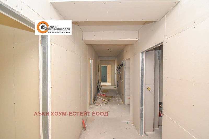 Продава КЪЩА, гр. Сапарева баня, област Кюстендил, снимка 13 - Къщи - 52990611