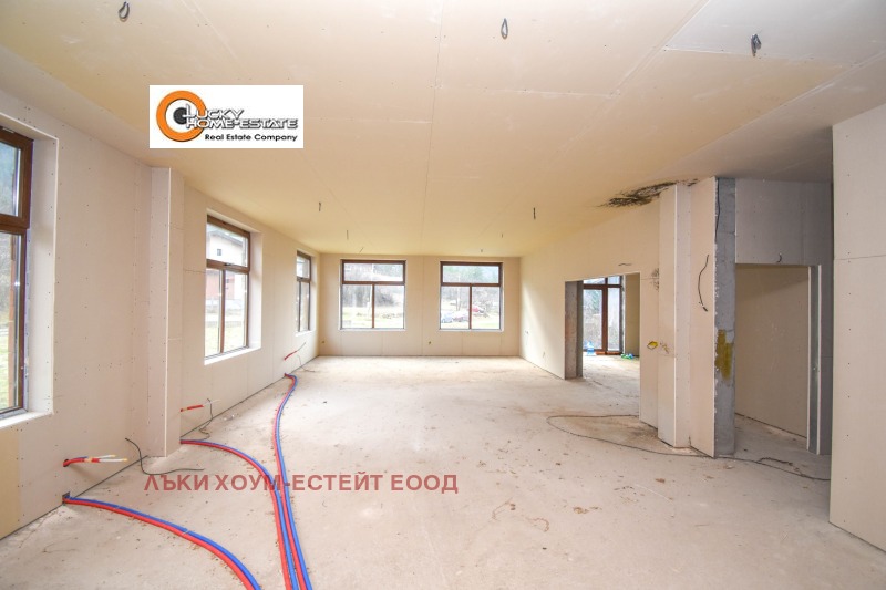 Продава КЪЩА, гр. Сапарева баня, област Кюстендил, снимка 8 - Къщи - 52990611