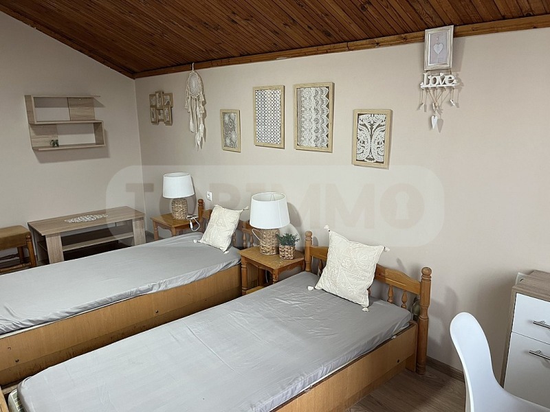 Продава КЪЩА, с. Крушари, област Добрич, снимка 9 - Къщи - 53558933