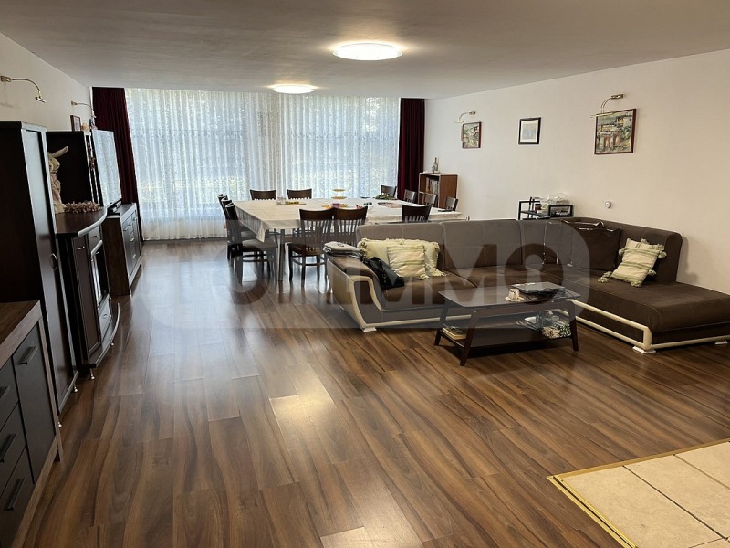 Продава КЪЩА, с. Крушари, област Добрич, снимка 2 - Къщи - 53558933