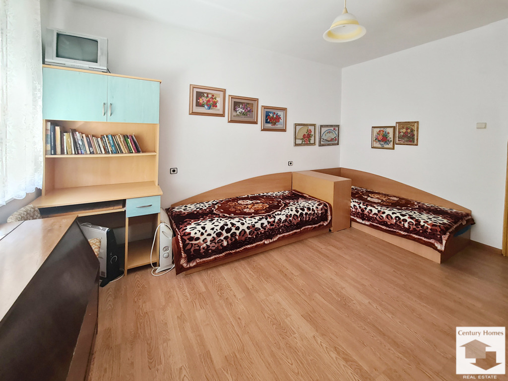 Продава МНОГОСТАЕН, гр. Велико Търново, Център, снимка 5 - Апартаменти - 54342720