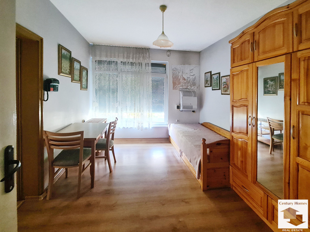 Продава МНОГОСТАЕН, гр. Велико Търново, Център, снимка 8 - Апартаменти - 54342720