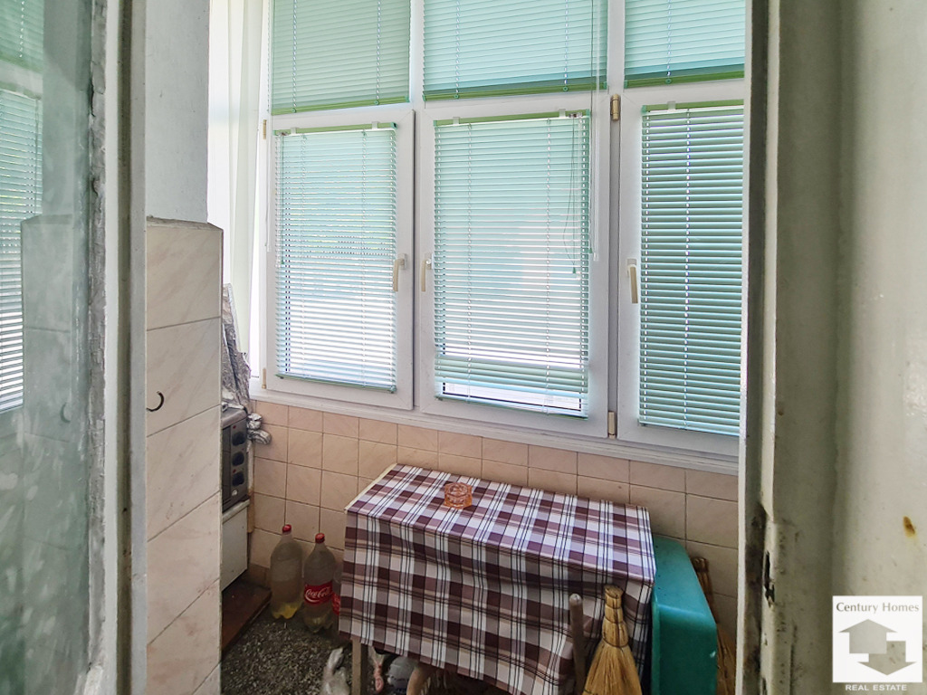 Продава МНОГОСТАЕН, гр. Велико Търново, Център, снимка 14 - Апартаменти - 54342720