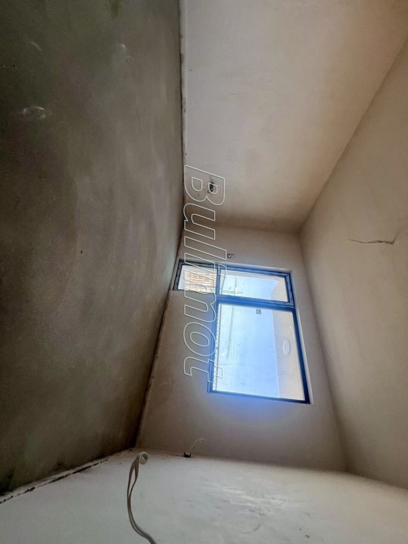 Продава 3-СТАЕН, гр. Варна, к.к. Св.Св. Константин и Елена, снимка 3 - Апартаменти - 52440743