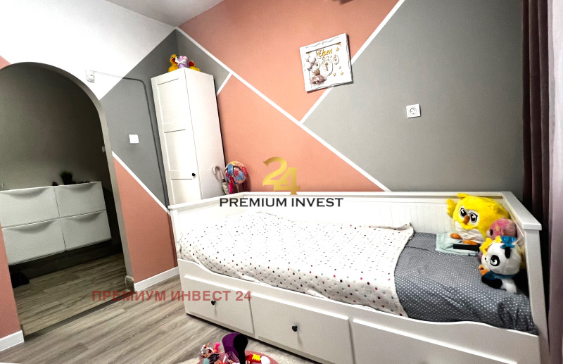 De vânzare  3 dormitoare Plovdiv , Ciuciuc Parij , 80 mp | 38417925 - imagine [9]