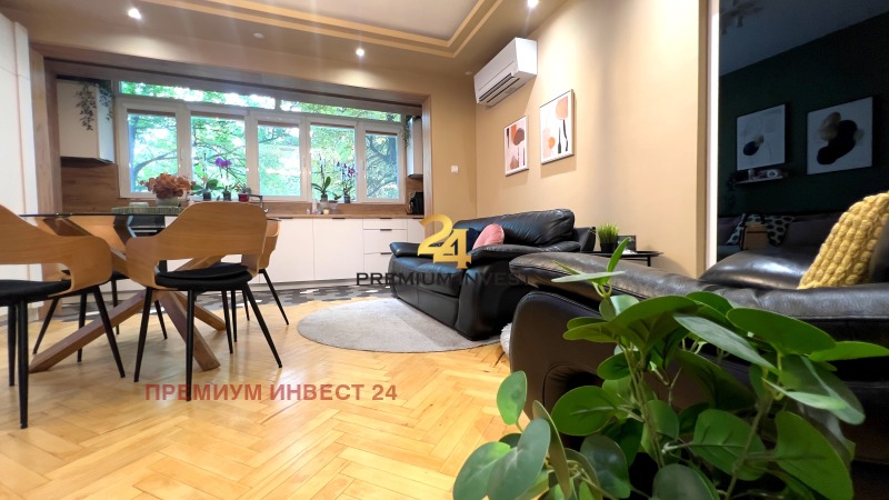 De vânzare  3 dormitoare Plovdiv , Ciuciuc Parij , 80 mp | 38417925