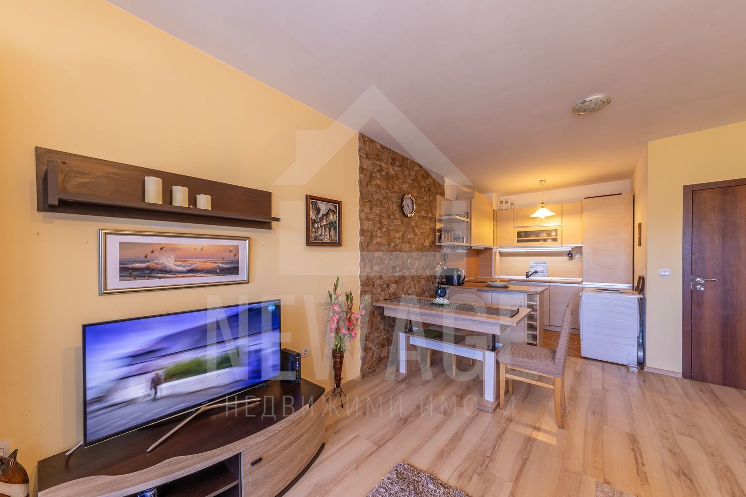 Продава 2-СТАЕН, гр. Варна, м-т Долна Трака, снимка 3 - Апартаменти - 54640018