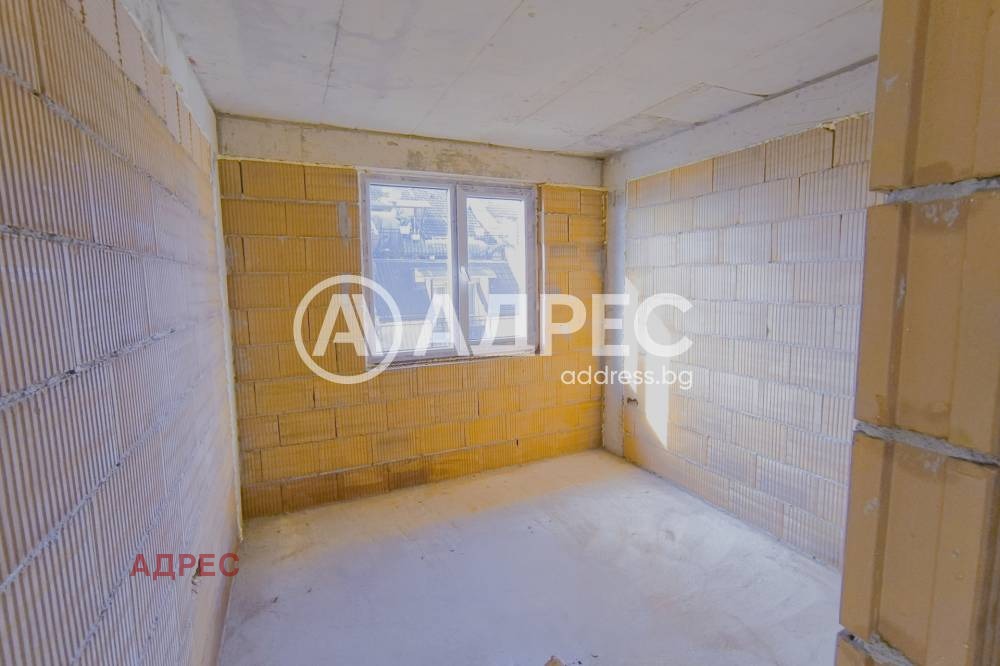 Продава МНОГОСТАЕН, гр. Варна, Централна поща, снимка 4 - Апартаменти - 54330091