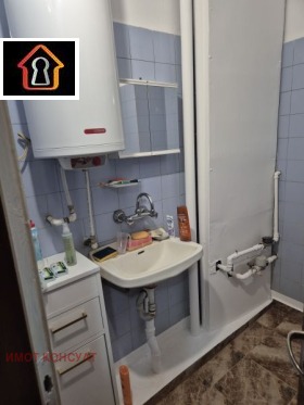 2 dormitoare Ocolciița, Vrața 7