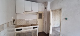 3+ bedroom Karnobat, region Burgas 10