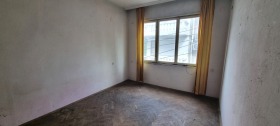 3+ Schlafzimmer Karnobat, region Burgas 12